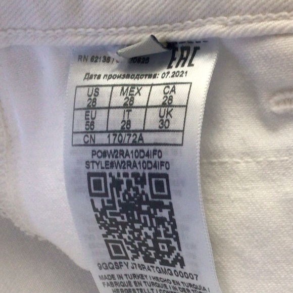 🆕GUESS WHITE DENIM HIGH RISE FLARE(Sz 28 & 29) - Picture 13 of 16